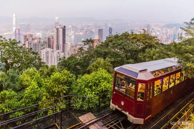 An ultimate guide to Hong Kong's Victoria Peak 