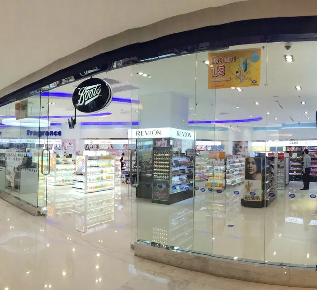Enjoy Shopping to Your Satisfaction in Phuket