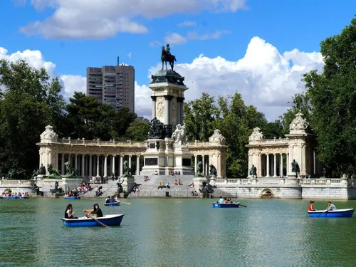 10 Must-See Spots in Madrid