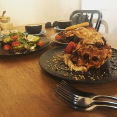 Brew Cafe & Wine Bar 여행 사진