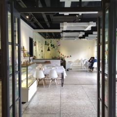 阅山阅水亲子度假酒店(阳朔遇龙河店)·“草泥马”餐厅 User Photo