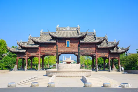 Zhuxian Town Qifeng Ancient Garden