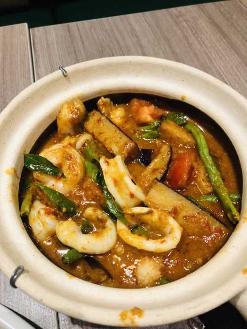 新好景雲頂莊河魚飯店(雲頂店)