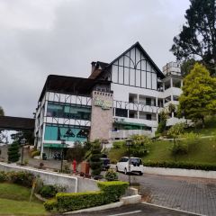 The Smokehouse Hotel and Restaurant User Photo