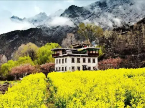 Jiaju Tibetan Village
