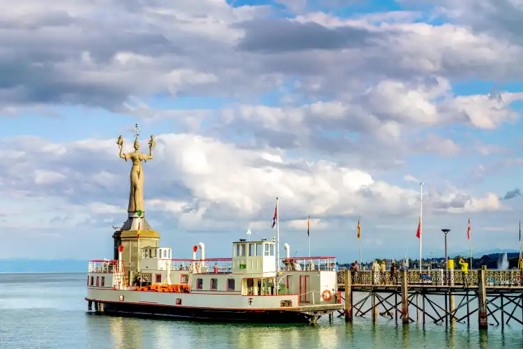 Hotels near Imperia