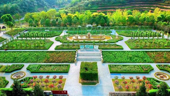Huaqian Valley