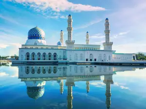 Sultan Salahuddin Abdul Aziz Mosque