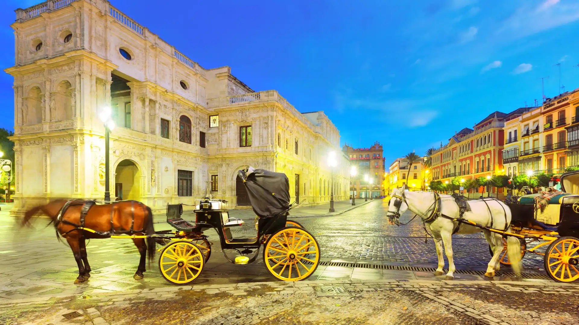 Hotels near Ayuntamiento (City Hall)