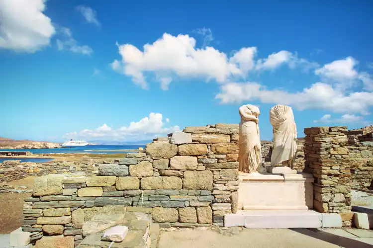 Hotels near Delos