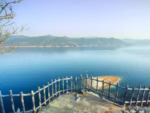 Phoenix Island Resort on Dongjiang Lake