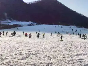 Huangheshilin Ski Field