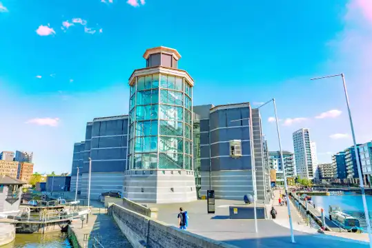 Hotels near Royal Armouries Museum