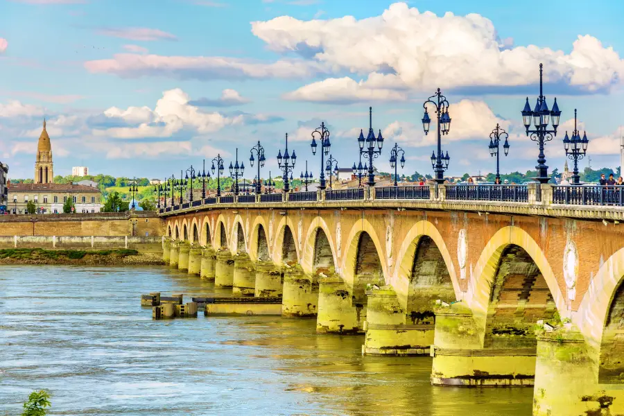 Ponte di pietra di Bordeaux