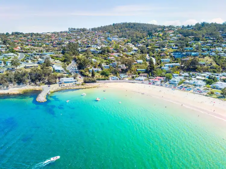 Hotels in Kingston Beach