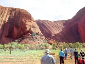 Uluru-Kata Tjuta Cultural Centre