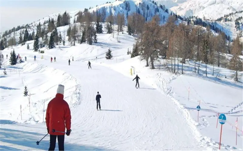 勃朗滑雪場