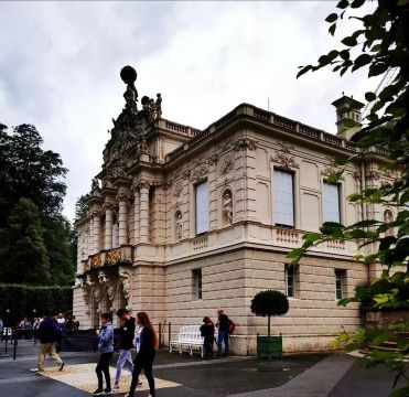 リンダーホーフ城 リンダーホーフ の旅行レビュー Trip Comトラベルガイド