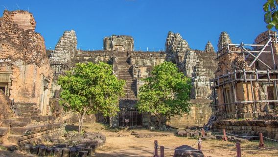 Phnom Bakheng Temple