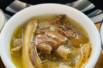 Yu Ni Yi Qi Fish Together Ecological Aquarium (Lugu Lake Branch)