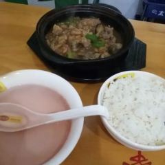 杨铭宇黄焖鸡米饭(黎城店) User Photo