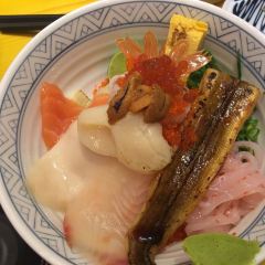 漁兵衛海鮮丼(皇朝店) User Photo