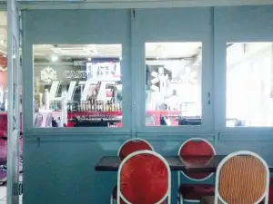 Verdi's Social Lounge