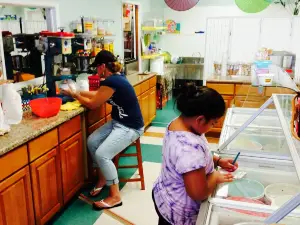 Hawaiian Brain Freeze Shave Ice and Ice cream