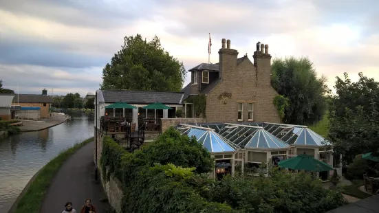 Midsummer House