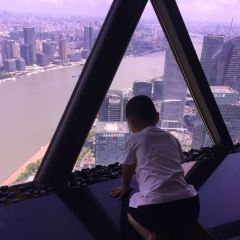 Oriental Pearl Sky Revolving Restaurant User Photo