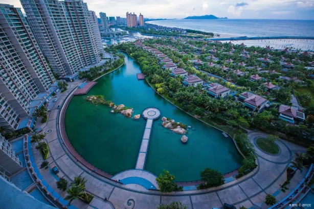 Clear Water Bay Resort District