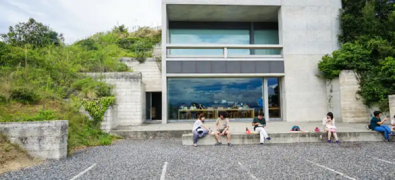 直島町のホテル