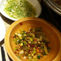Tujia Wild Vegetable Restaurant (Jinbian Road) 여행 사진