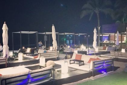 Oceanside beach club & restaurant