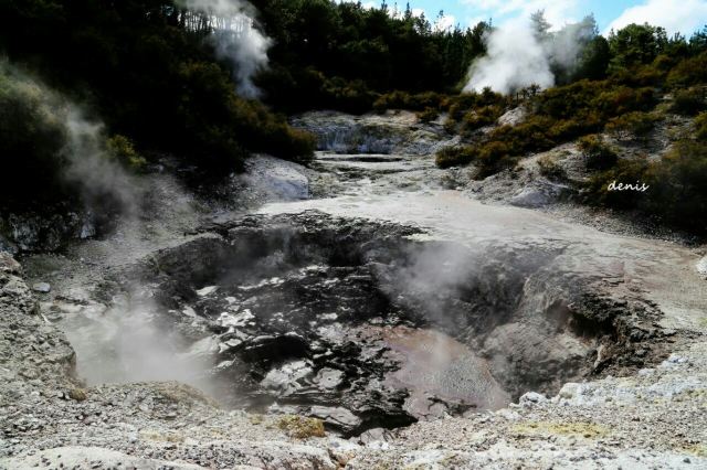 Wai-O-Tapu Thermal Wonderland