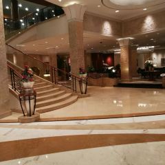 LAKE-VIEW REVOLVING RESTAURANT 여행 사진