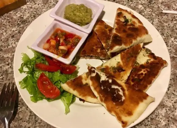 El Cafe International Vegetarian Food