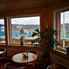 Inuit Café User Photo
