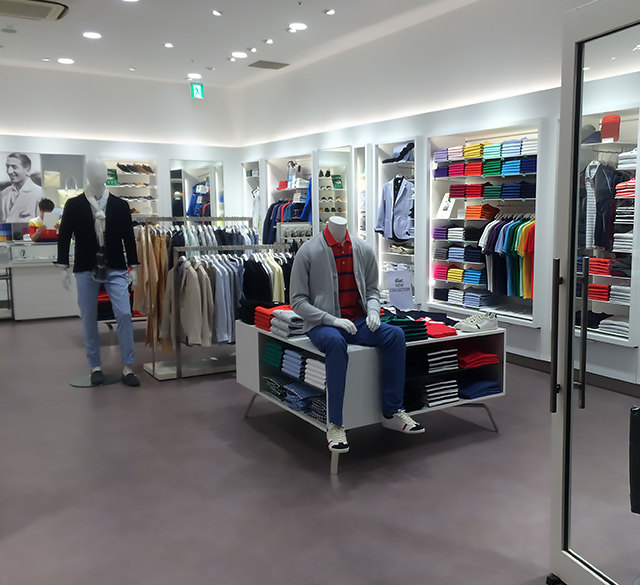 Shopping itineraries in Lacoste Boutique Kawasaki in March