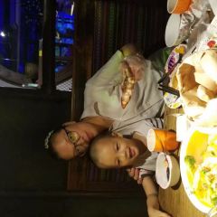 YI KUAI QI SHI SHANG CAN TING TAI CANG DIAN User Photo