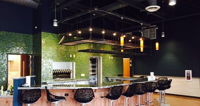 The Wall Street Pub & Grille