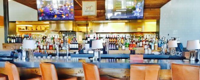 Pinnacle Bar & Grill