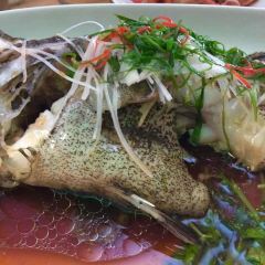 LAI HEEN User Photo