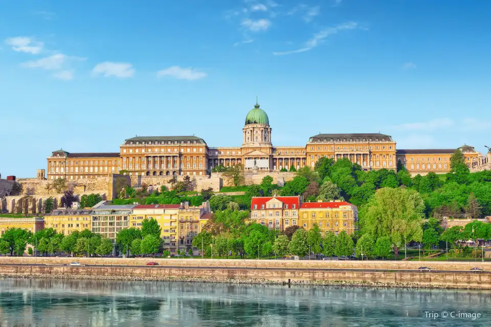 2_Budapest History Museum / Castle Museum