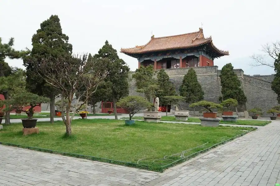 秦泰山刻石