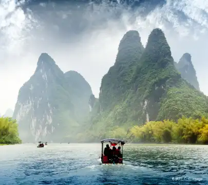 โรงแรมJiuqiในหยางซั่ว