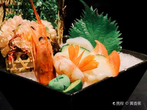 Yasaka Donburi(大百貨店)