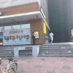 McDonald's (tangguzhongxinbeilu) 여행 사진