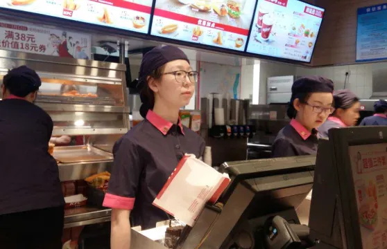 肯德基(新伊士丹店)