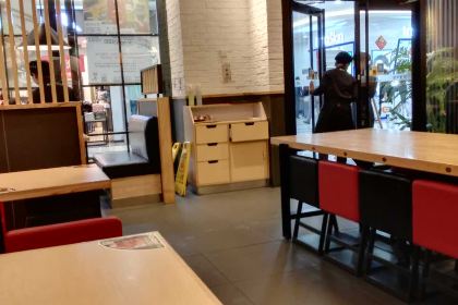 A XIANG MI XIAN JIAO ZHOU SAN LI HE DA RUN FA DIAN